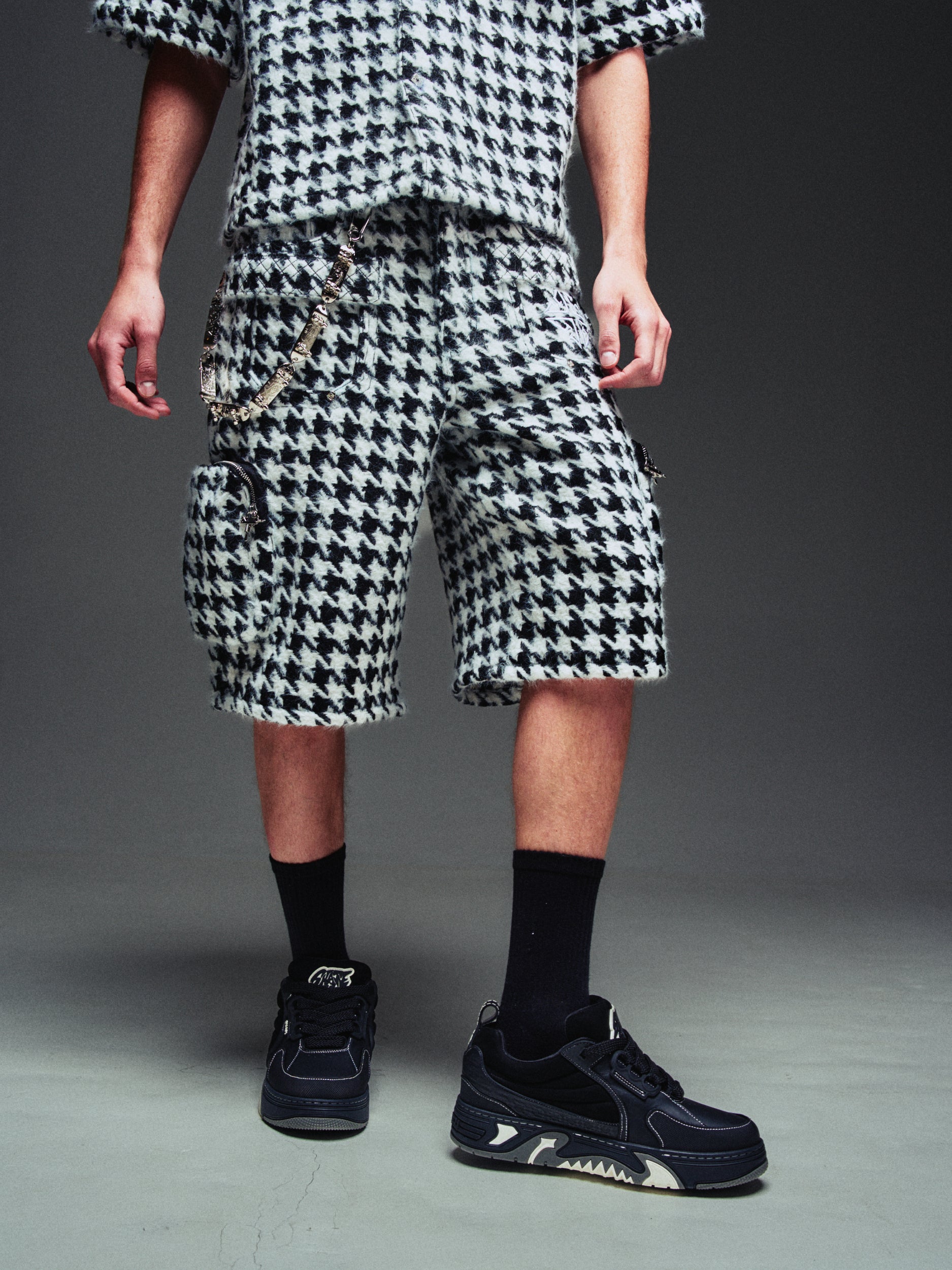 White Houndstooth Furry Shorts – GUAPI CLOTHING FZ-LLC