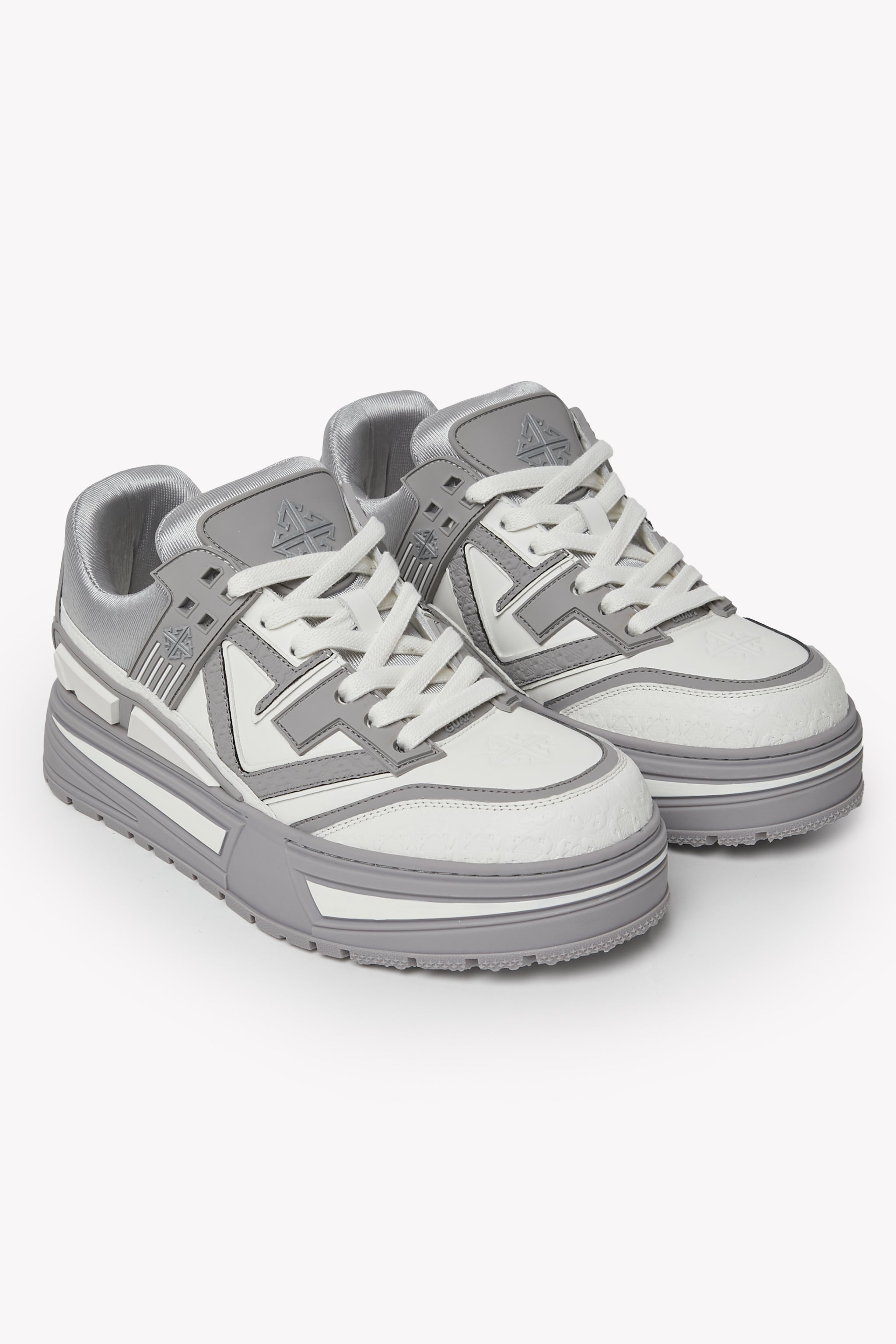 Sneakers GUAPI / shoes 
