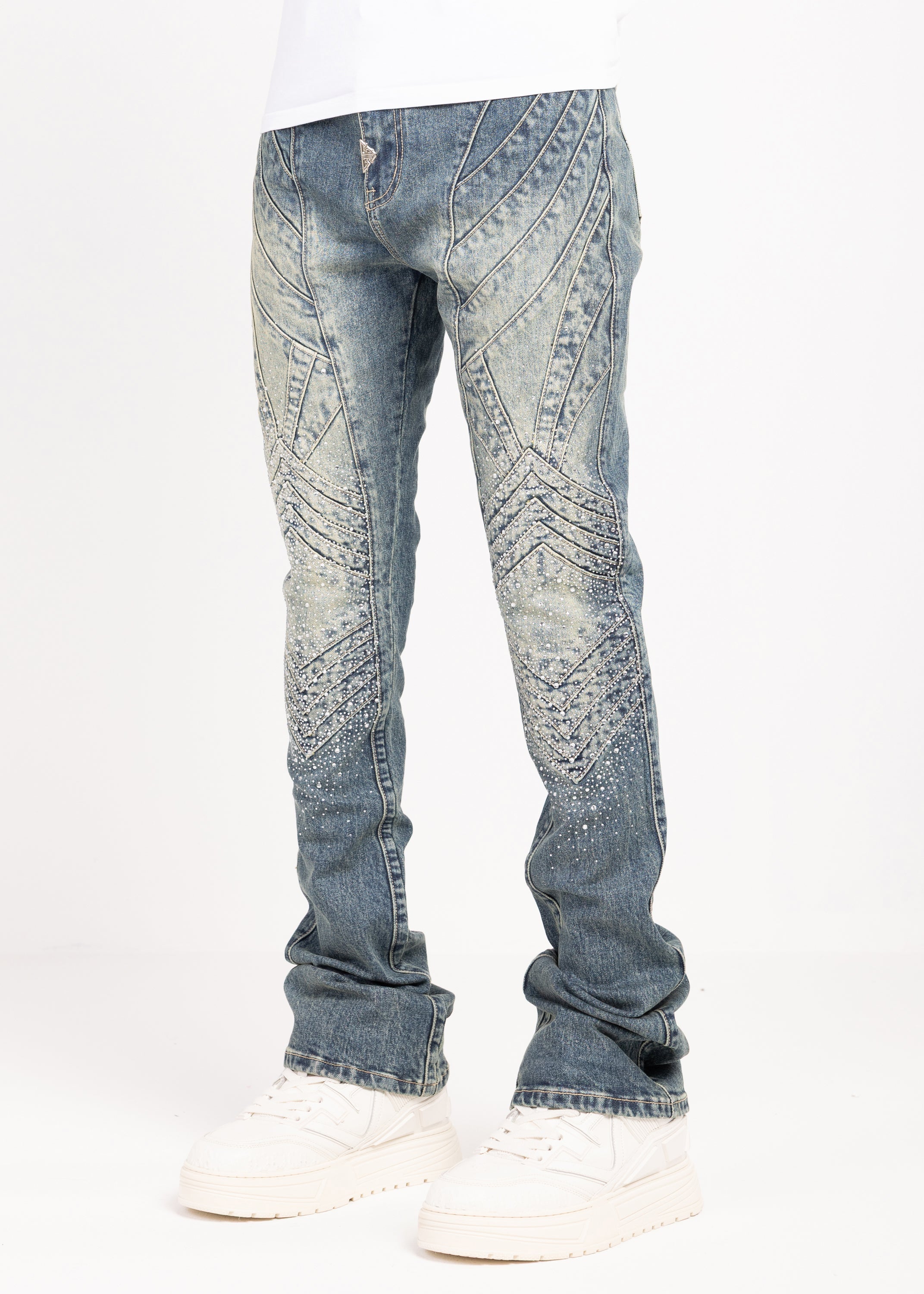 フレアパンツ – GUAPI CLOTHING FZ-LLC