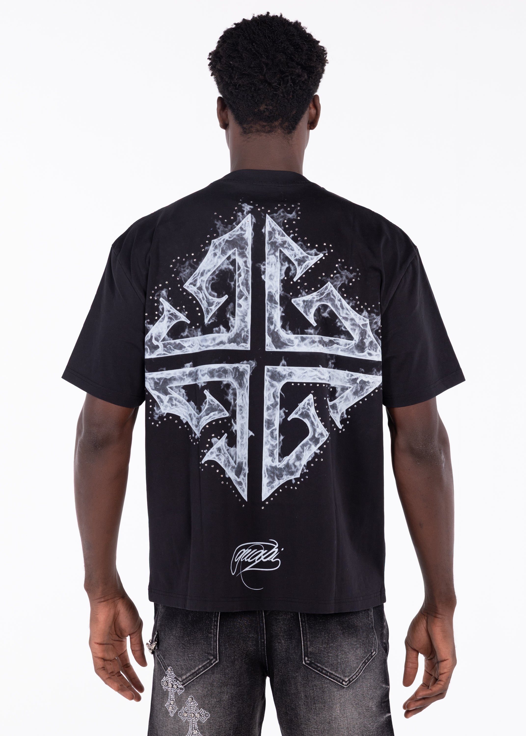 グラフィックTシャツ – GUAPI CLOTHING FZ-LLC