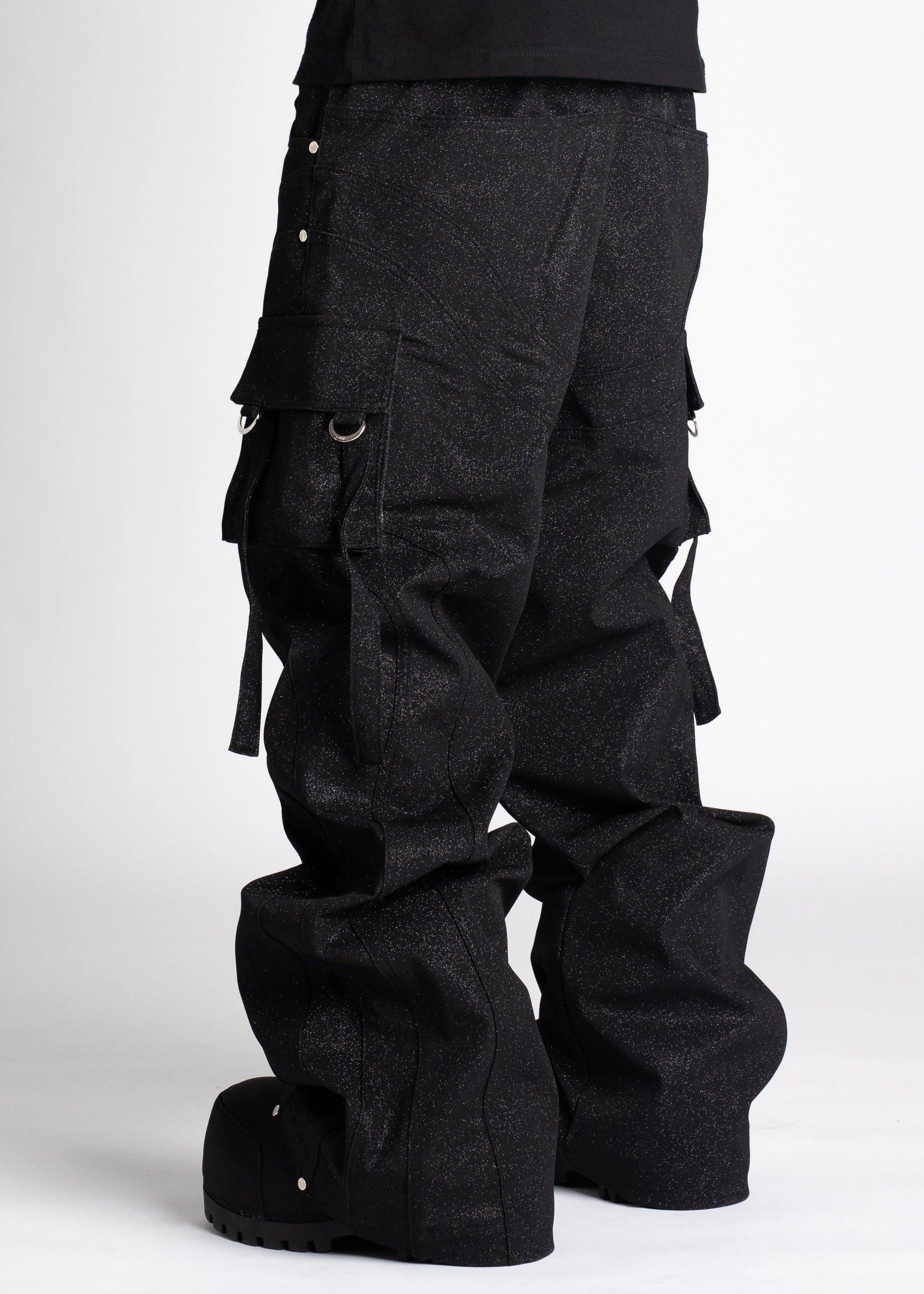 <tc>スタースカイカーゴパンツ</tc>