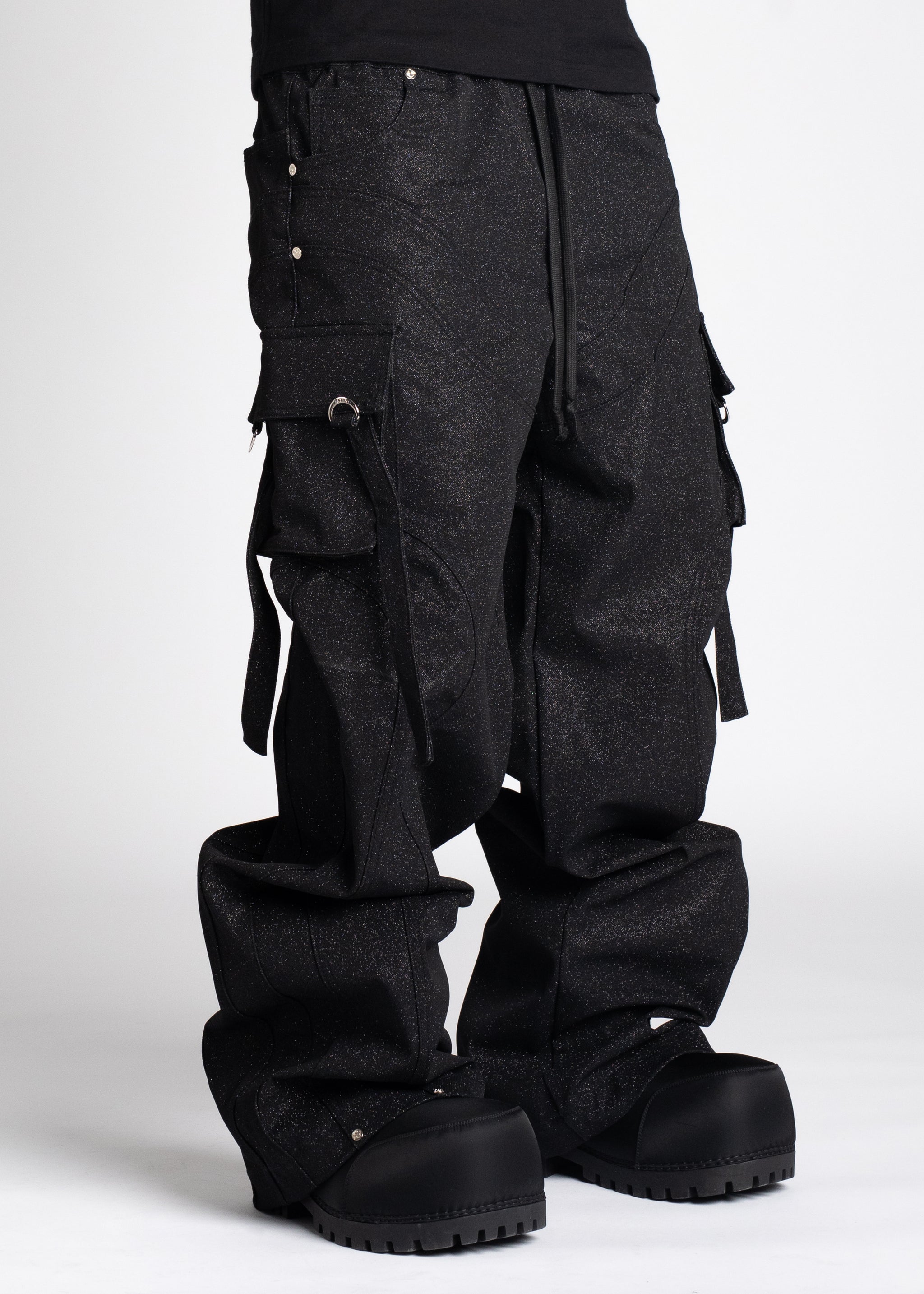 <tc>スタースカイカーゴパンツ</tc>