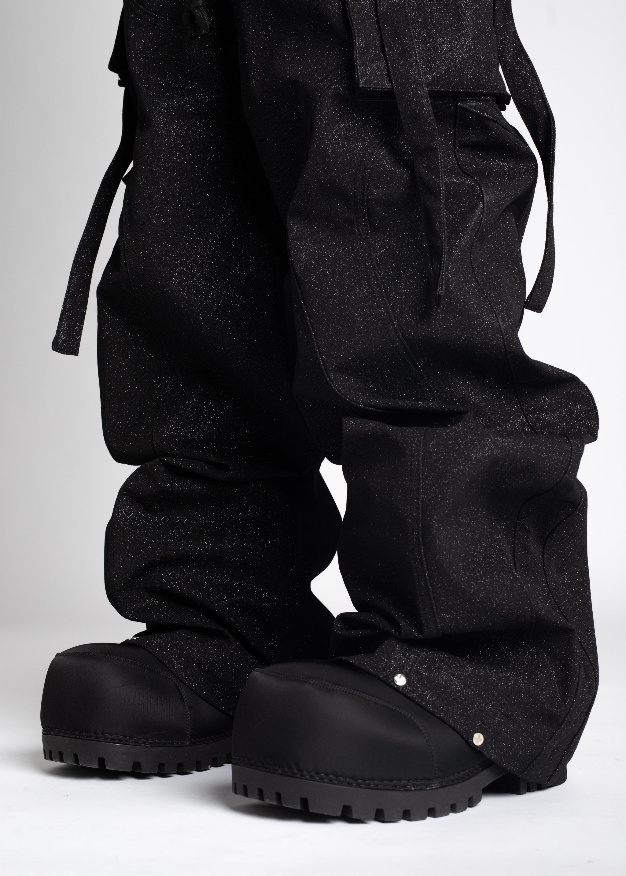 <tc>スタースカイカーゴパンツ</tc>