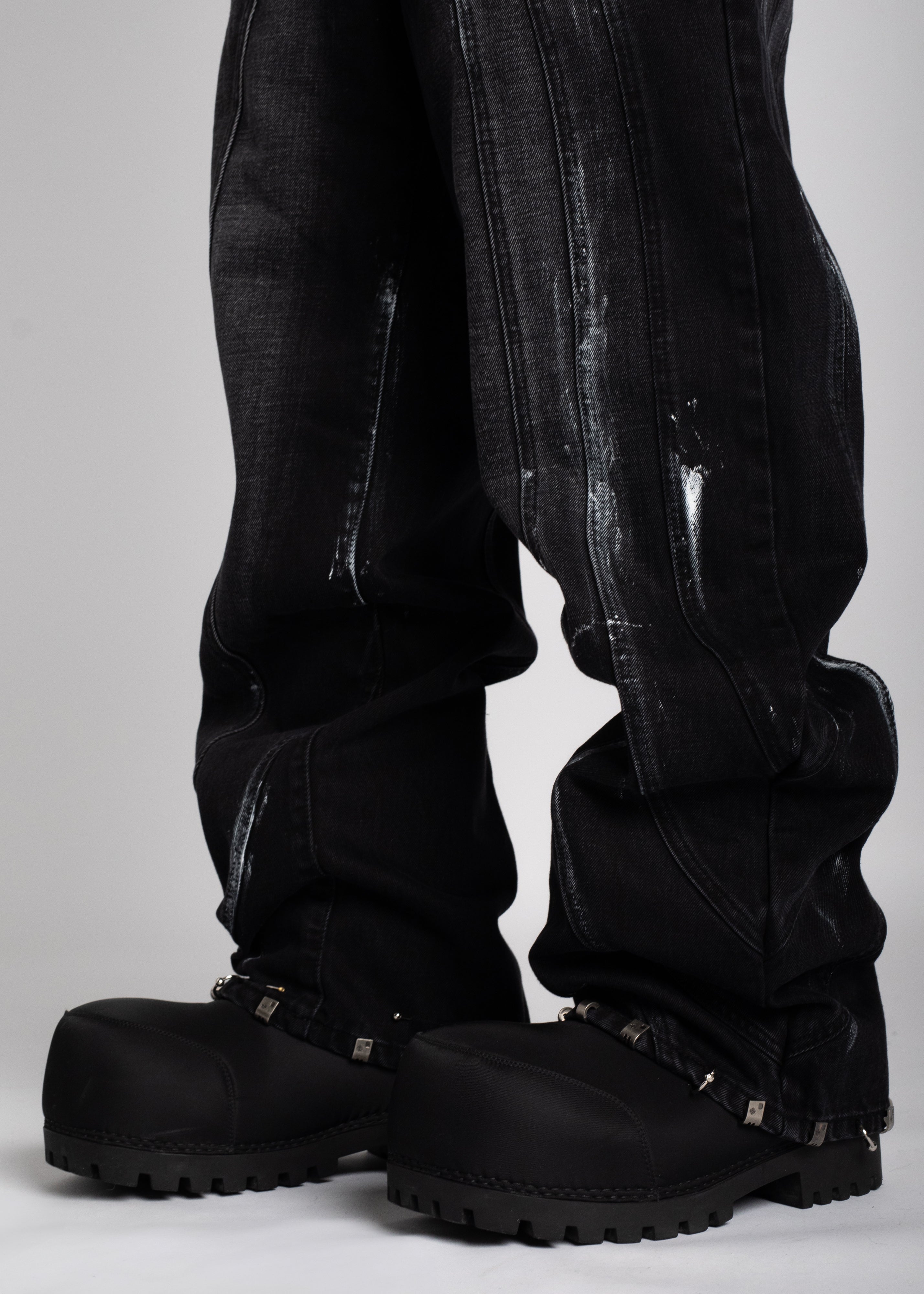 Iron Grey Piercing Denim – Guapi Clothing