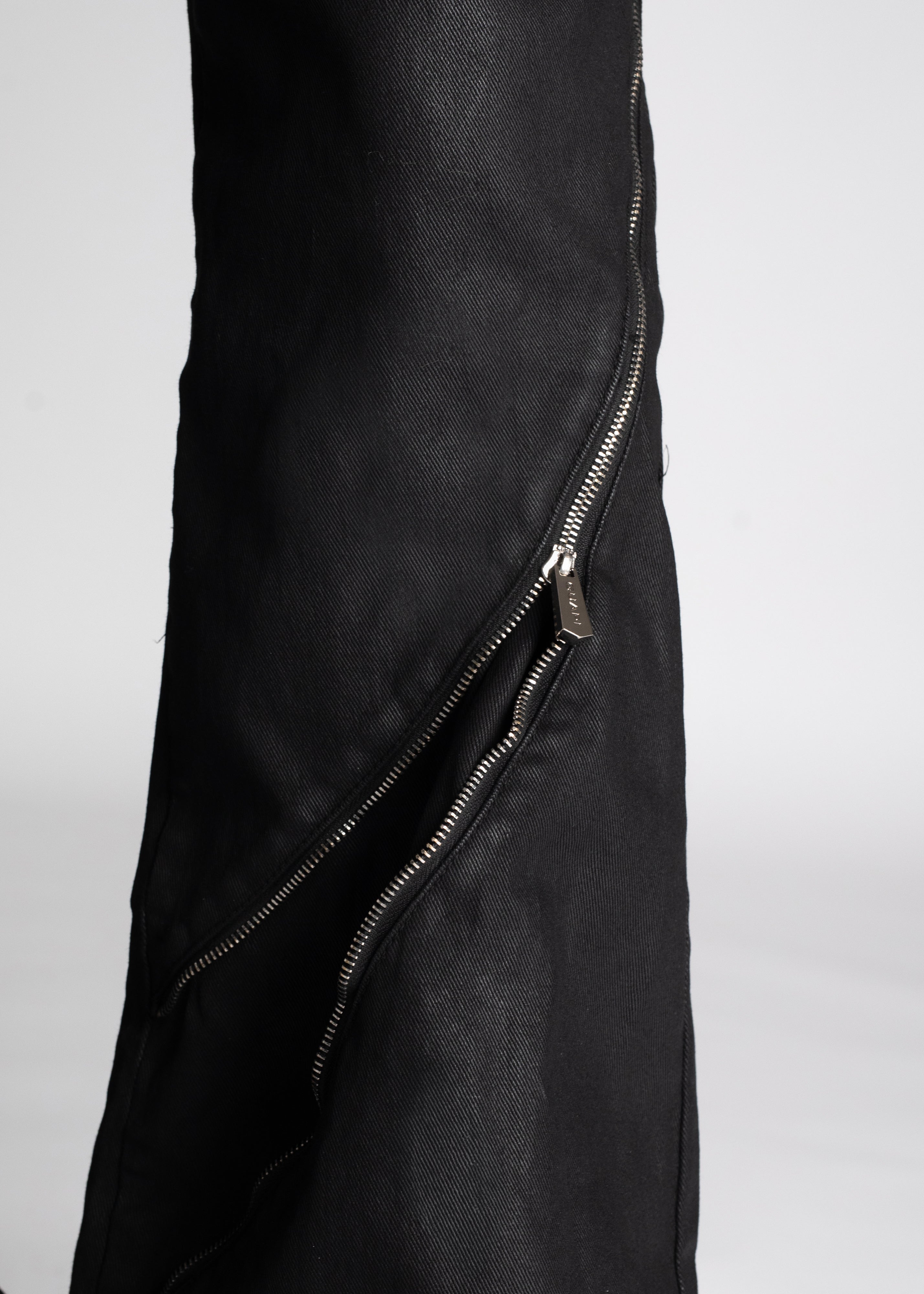 Obsidian Black Waxed Zipper Denim – GUAPI CLOTHING FZ-LLC