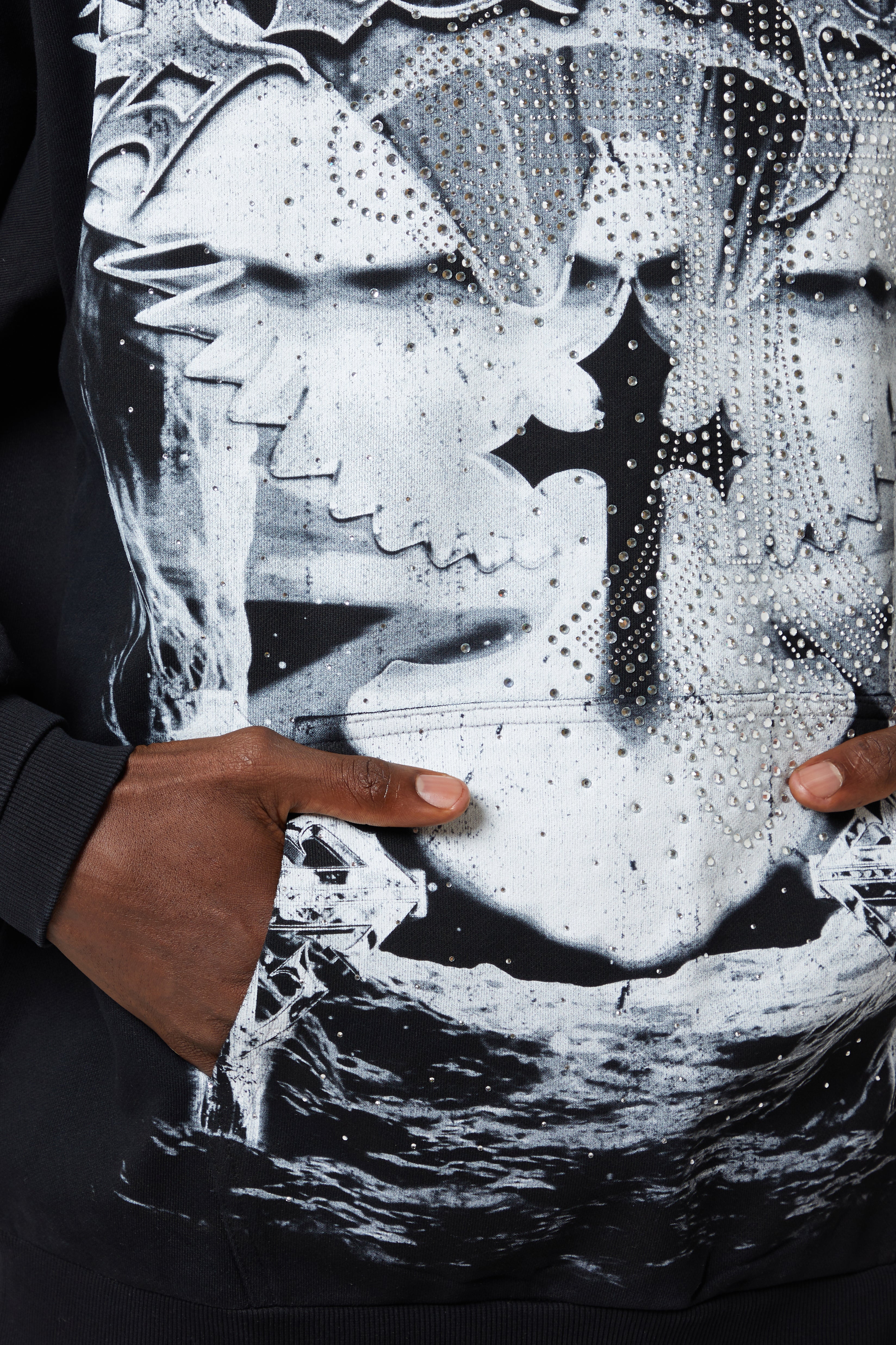 Black Heavens Vault Hoodie V3 – GUAPI CLOTHING FZ-LLC