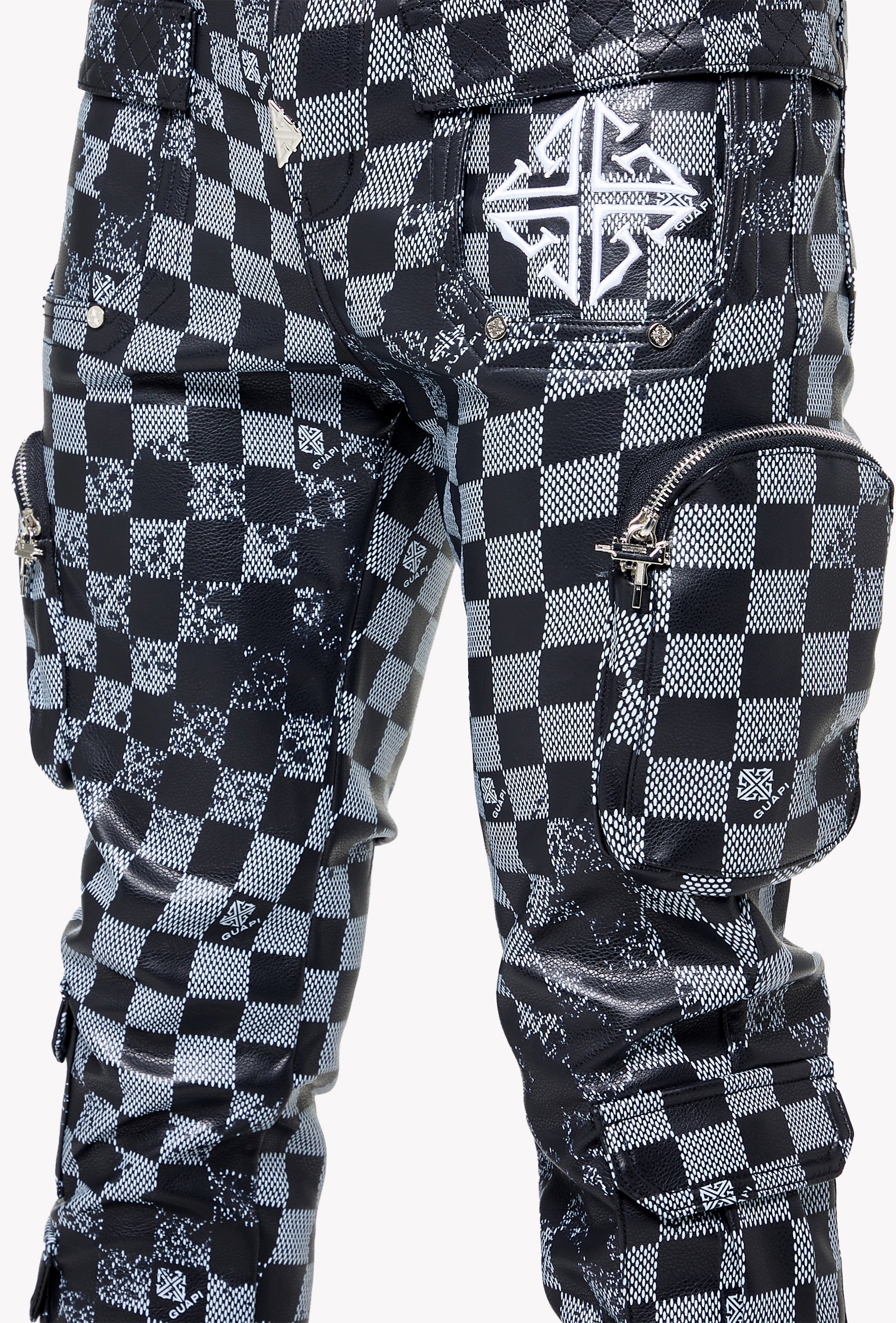 グアピ – GUAPI CLOTHING FZ-LLC