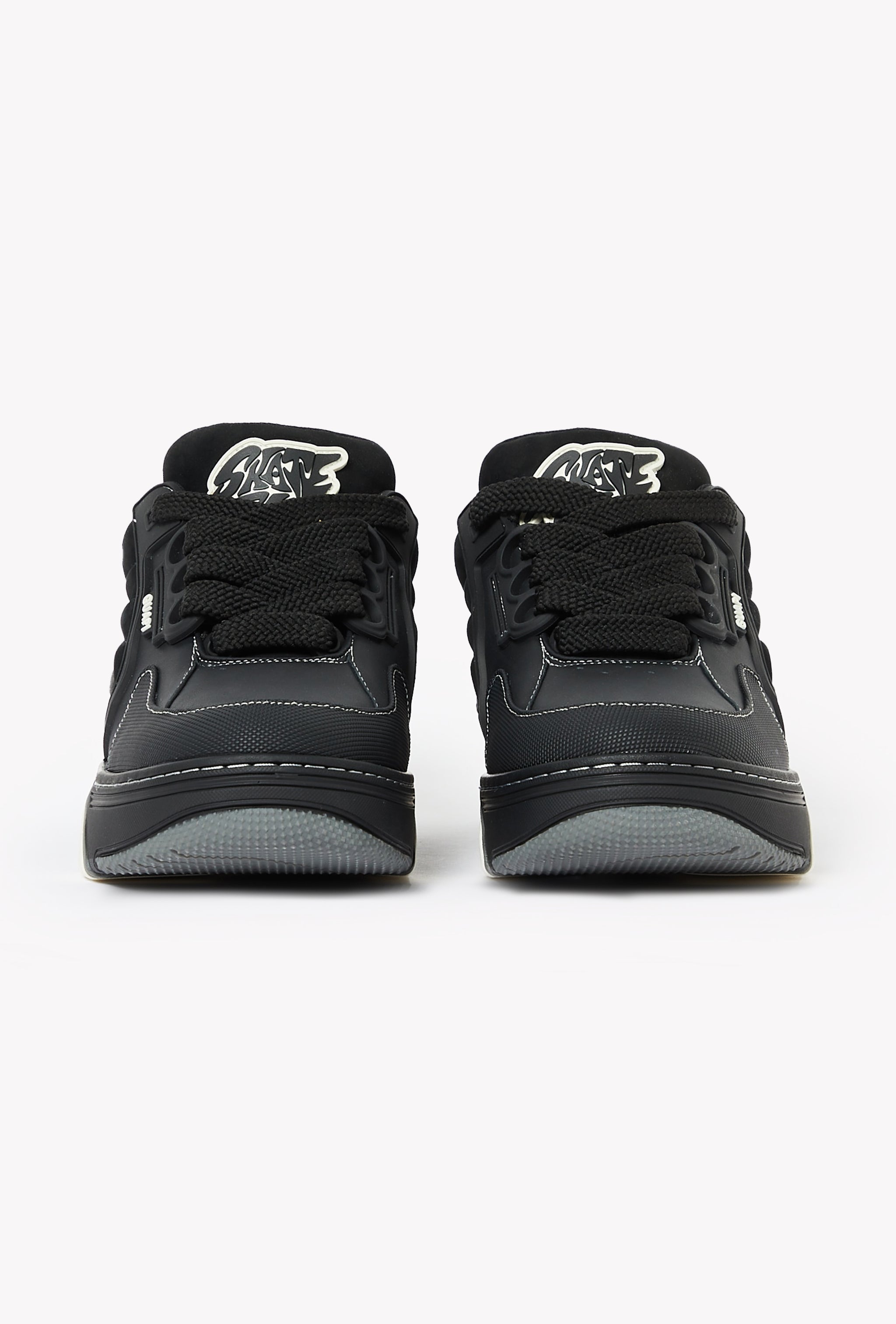 Obsidian Black Skate Star