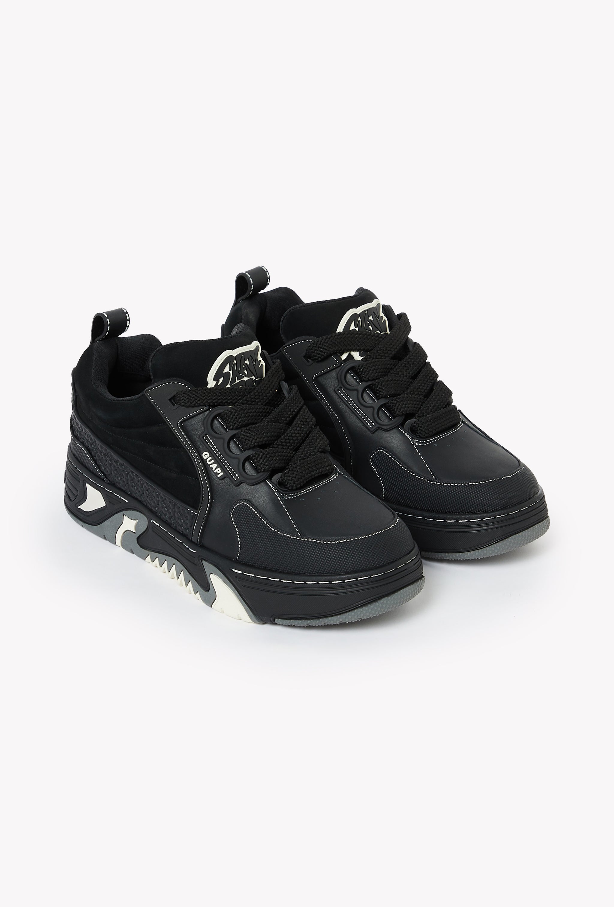 Obsidian Black Skate Star