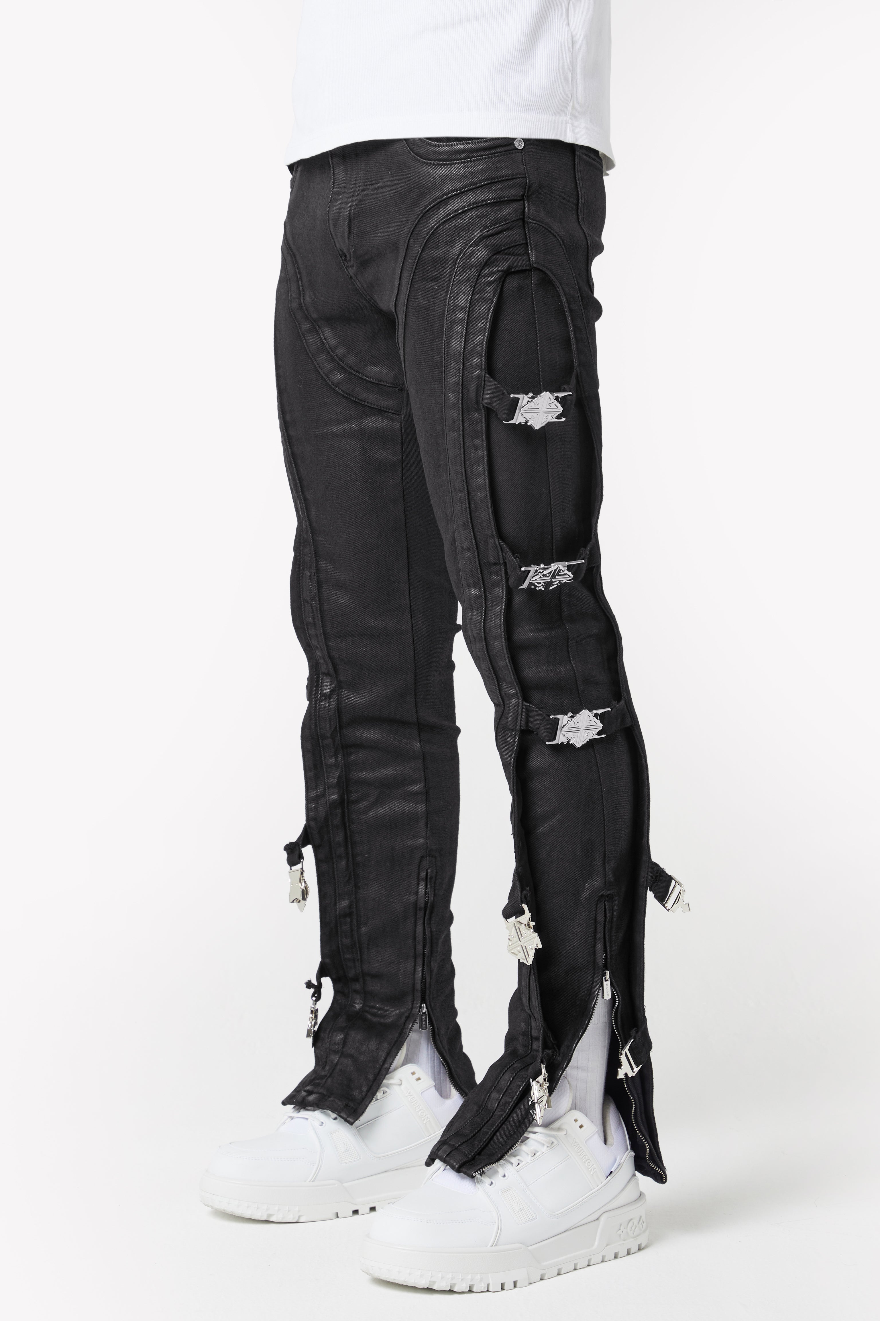 GUAPI ALL BLACK デニムパンツ 32(M)