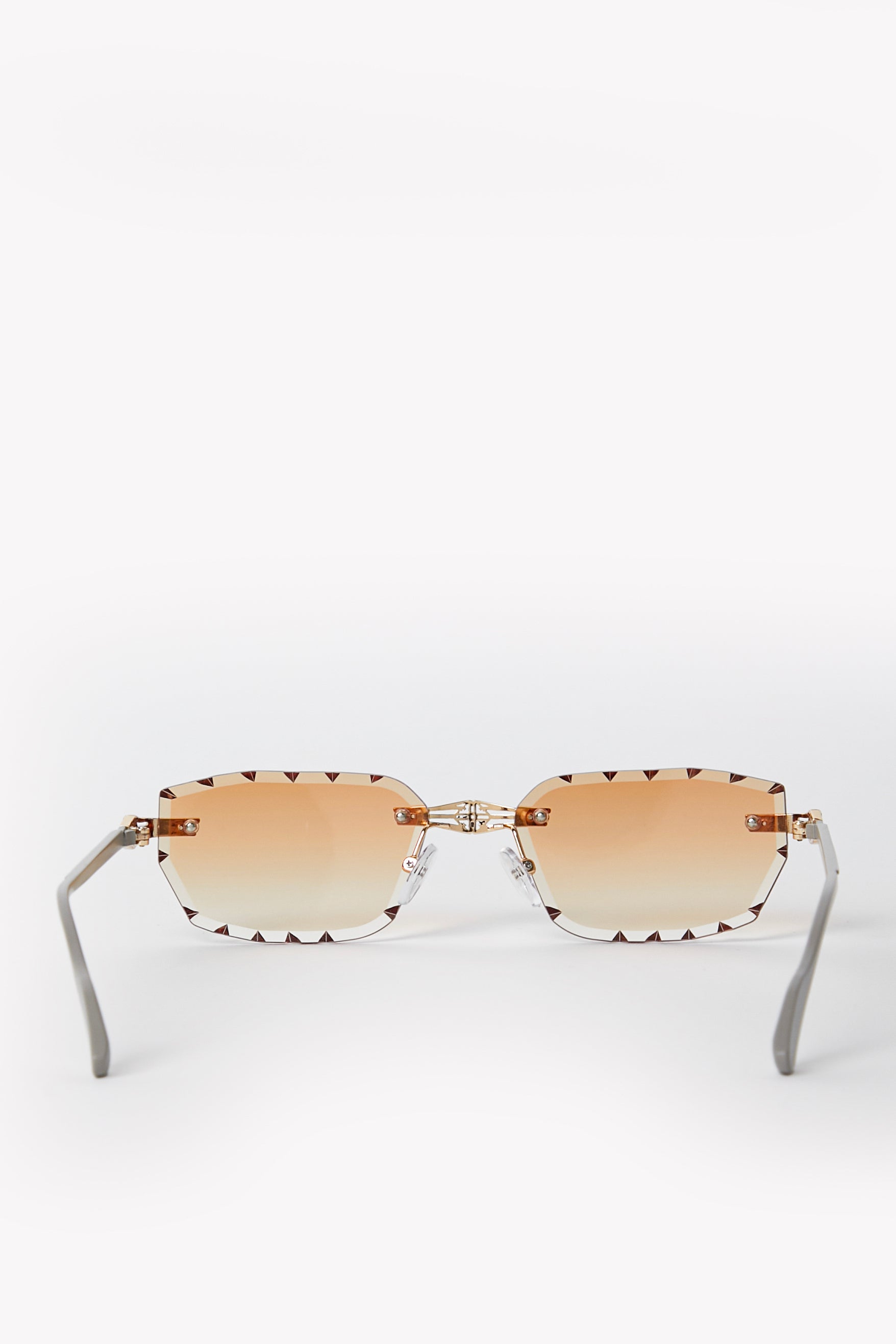 <tc>ピーチオレンジアイコングラス</tc>