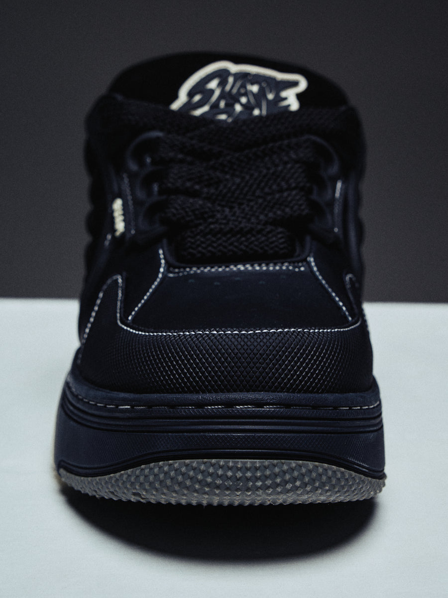 Obsidian Black Skate Star